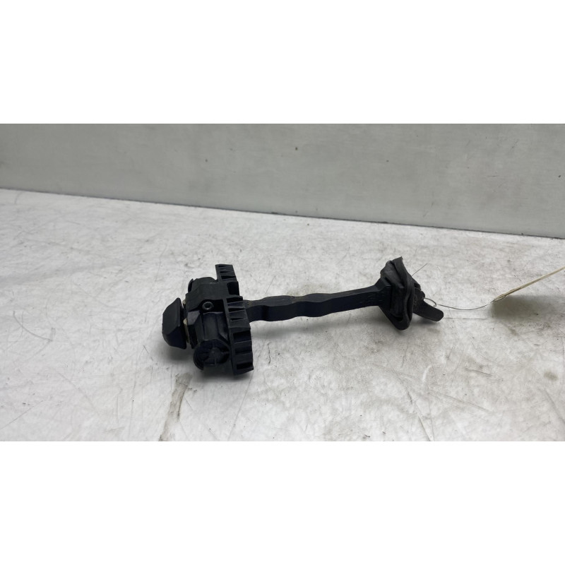 Arret de porte avant gauche VOLKSWAGEN UP Photo n°2