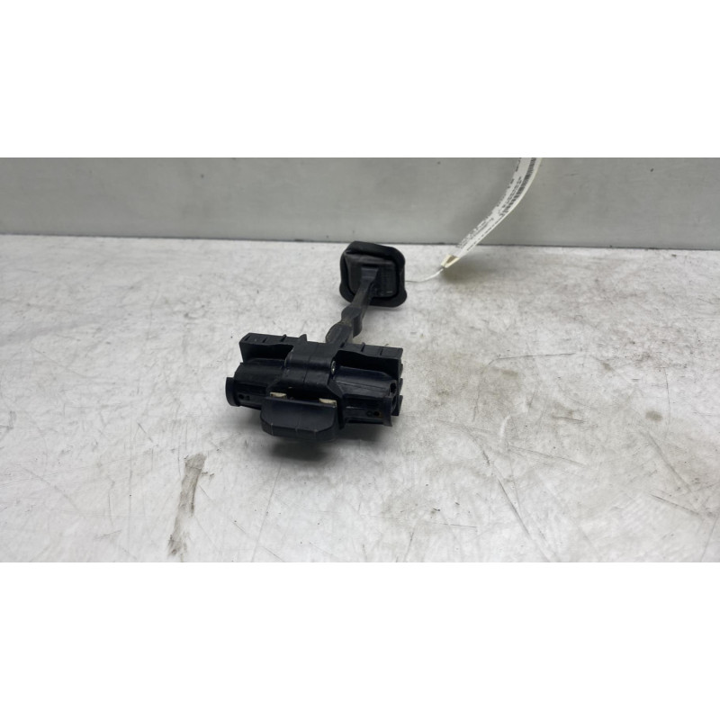Arret de porte avant gauche VOLKSWAGEN UP Photo n°4