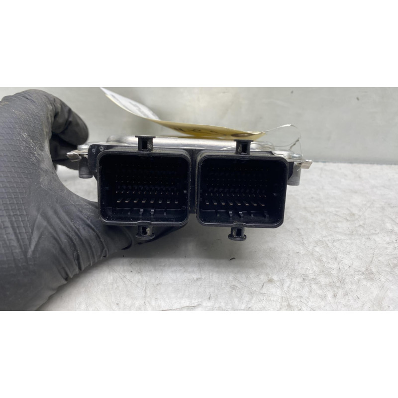 Calculateur moteur VOLKSWAGEN UP Photo n°2