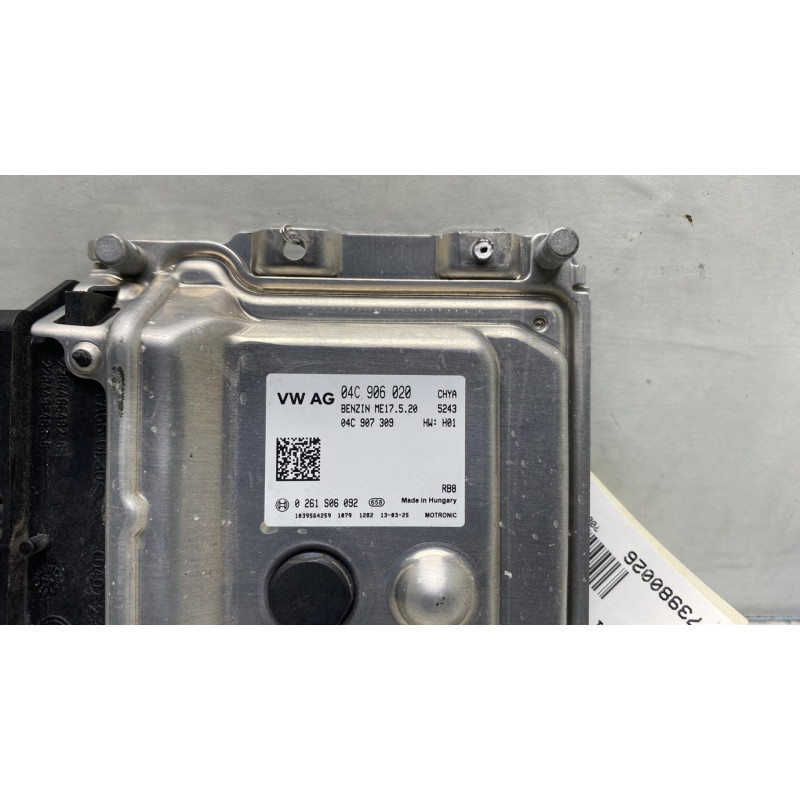 Calculateur moteur VOLKSWAGEN UP Photo n°3