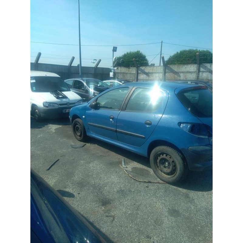 Pretensionneur de ceinture avant droit PEUGEOT 206 Photo n°10