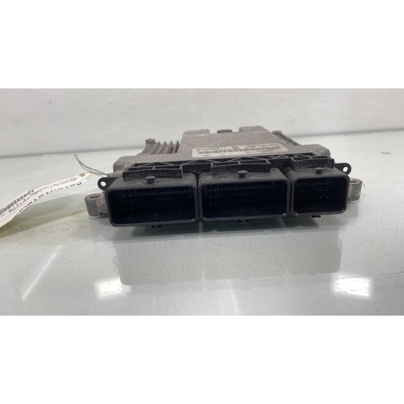 Calculateur moteur RENAULT CLIO 4 Photo n°1