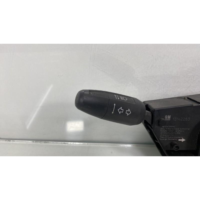 Com (Bloc Contacteur Tournant+Commodo Essuie Glace+Commodo Phare) OPEL CORSA D Photo n°8
