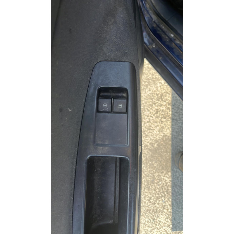 Bouton de coffre VOLKSWAGEN POLO 4 Photo n°8