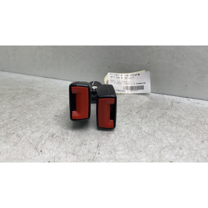 Attache ceinture arriere droit AUDI TT 2 Photo n°3