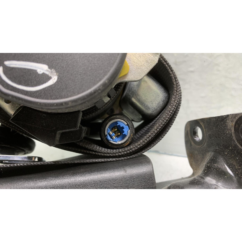 Pretensionneur de ceinture avant droit RENAULT CLIO 4 Photo n°1