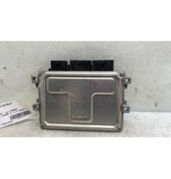 Calculateur moteur PEUGEOT 208 1