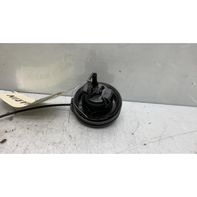 Bouchon de carburant PEUGEOT 208 2 Photo n°2