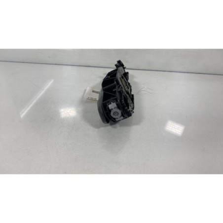 Poignee porte avant droit PEUGEOT 208 2