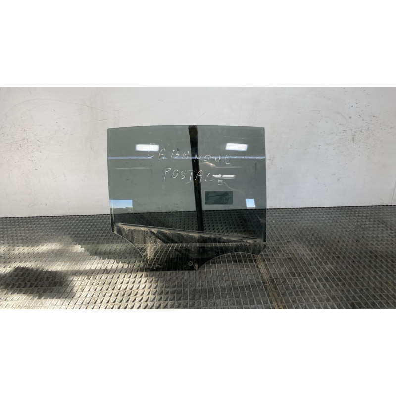 Vitre arriere droit PEUGEOT 208 2 Photo n°3