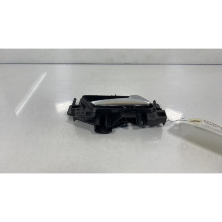 Poignee interieur arriere droit PEUGEOT 208 2 Photo n°1