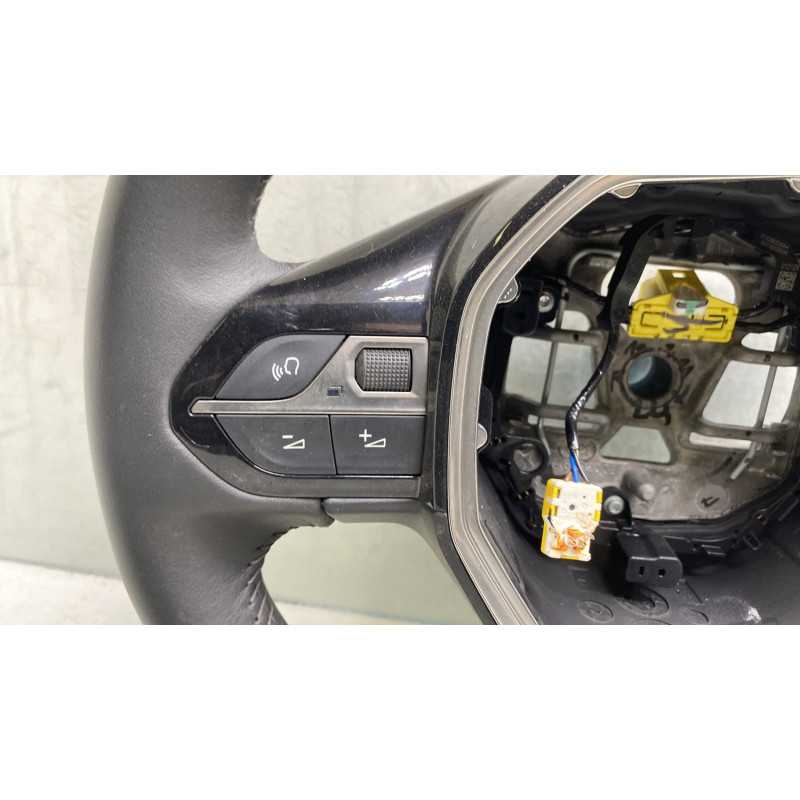 Volant PEUGEOT 208 2 Photo n°6