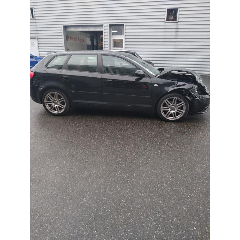 Volant AUDI A3 2 Photo n°6