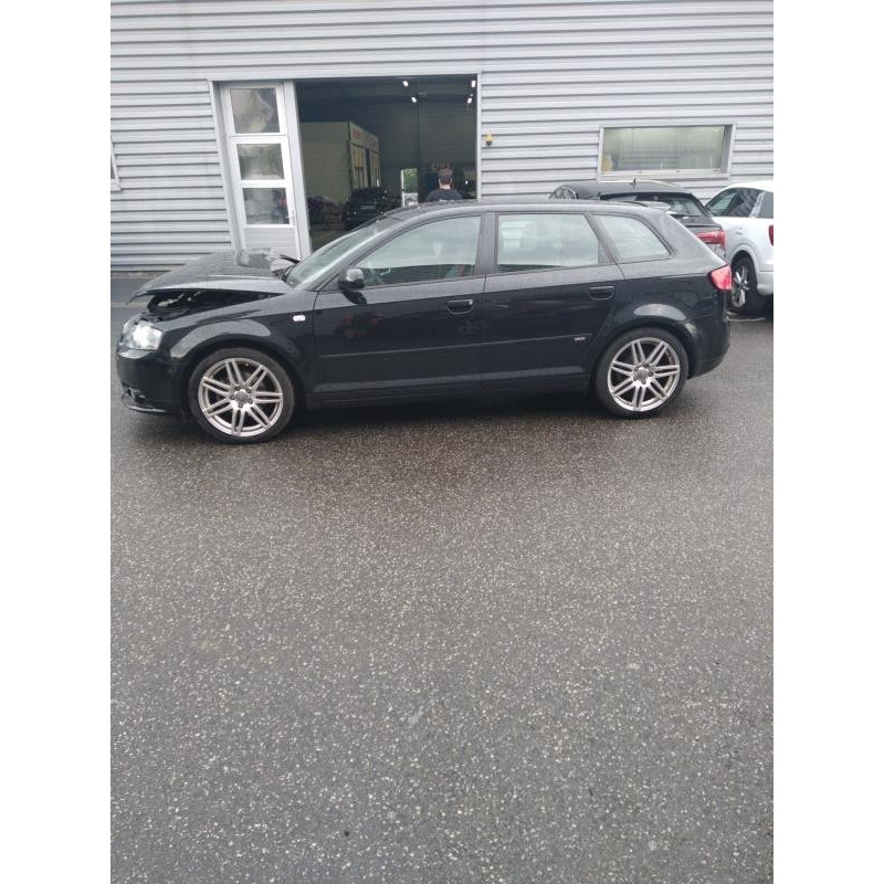 Volant AUDI A3 2 Photo n°16