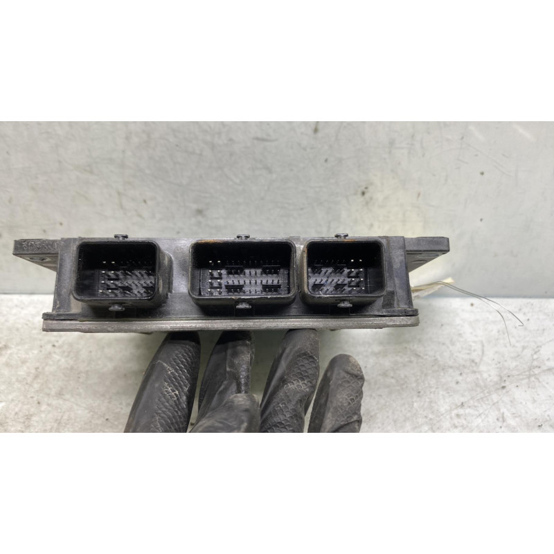 Calculateur moteur RENAULT KANGOO 2 Photo n°3