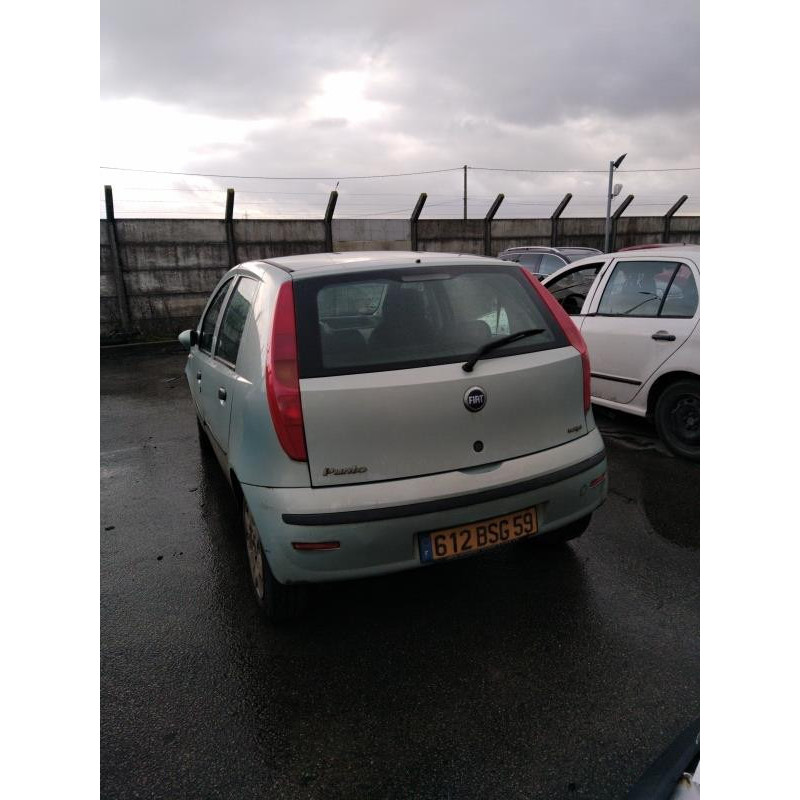 Aile avant droit FIAT PUNTO 2 Photo n°10