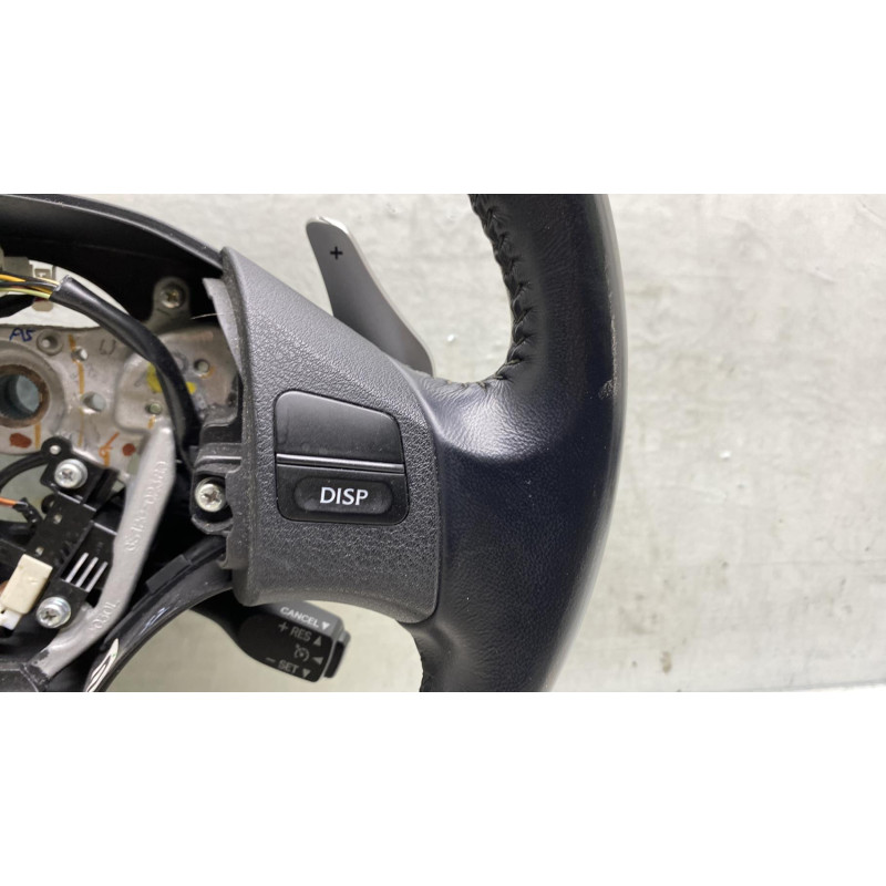 Volant LEXUS IS 2 Photo n°4