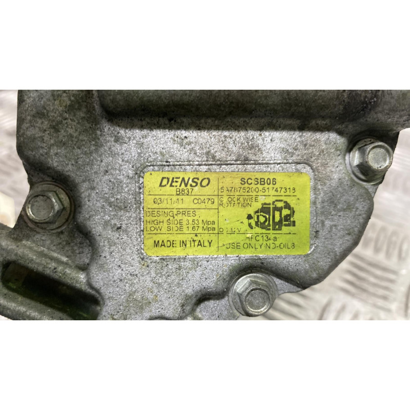 Compresseur clim FORD KA 2 Photo n°1