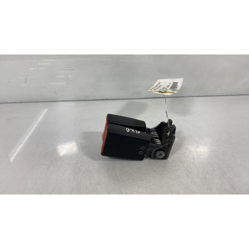 Attache ceinture arriere droit FORD FOCUS 3 Photo n°2