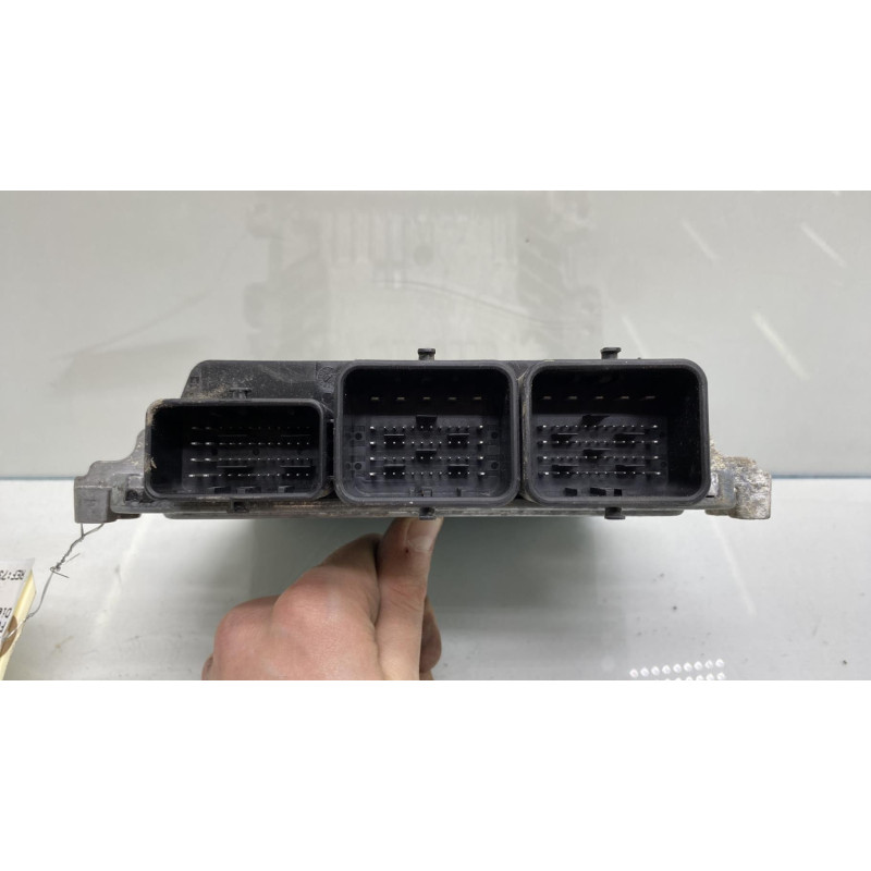 Calculateur moteur FORD FOCUS 3 Photo n°4