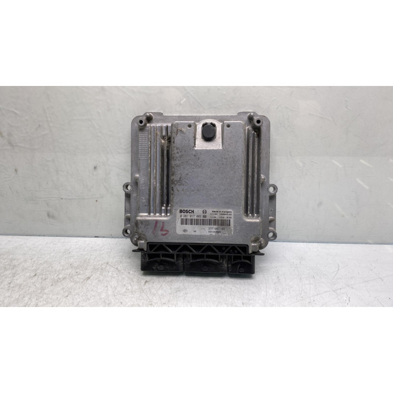 Calculateur moteur RENAULT TRAFIC 2 Photo n°3