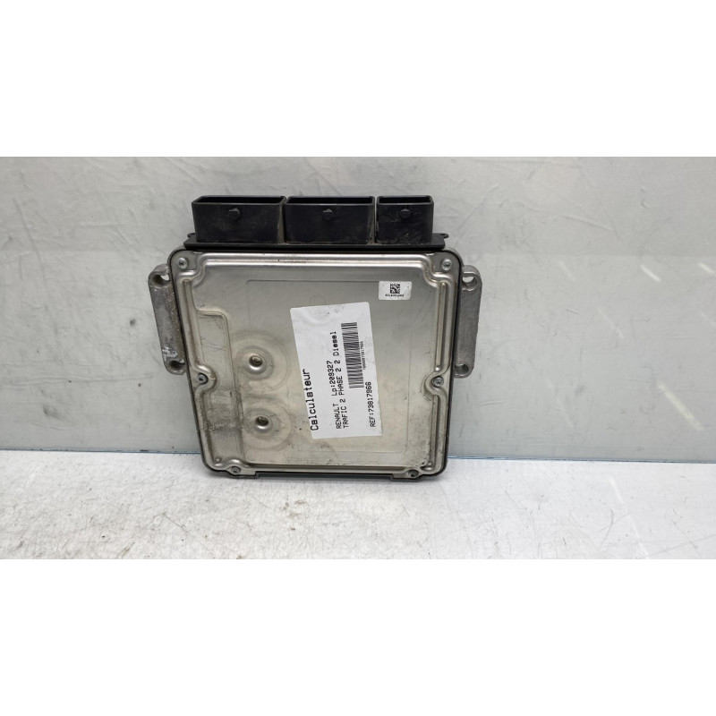 Calculateur moteur RENAULT TRAFIC 2 Photo n°4