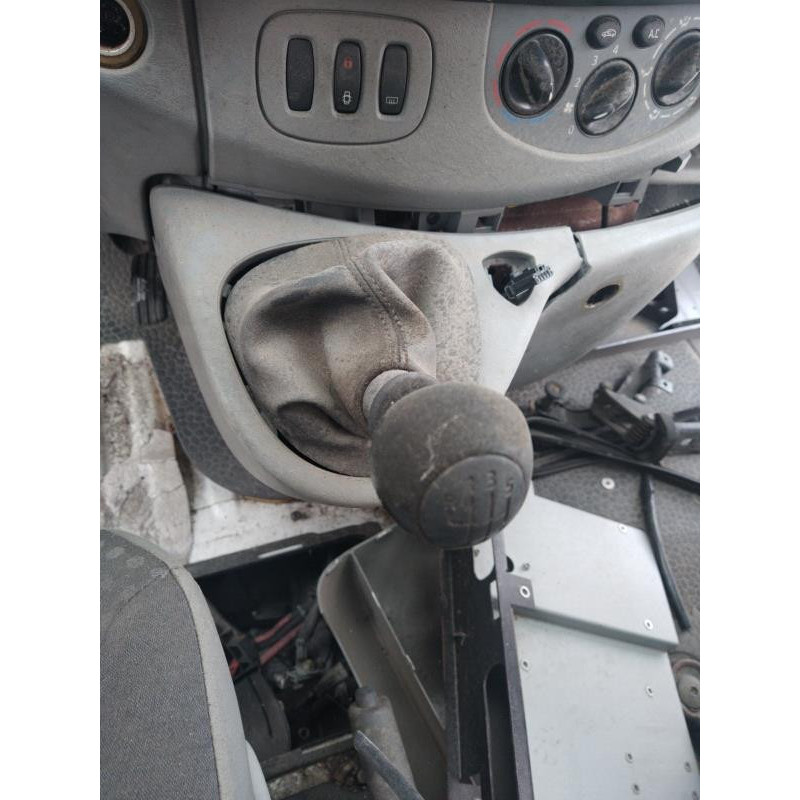 Calculateur moteur RENAULT TRAFIC 2 Photo n°12