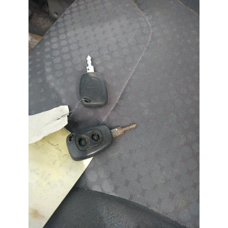 Calculateur moteur RENAULT TRAFIC 2 Photo n°16