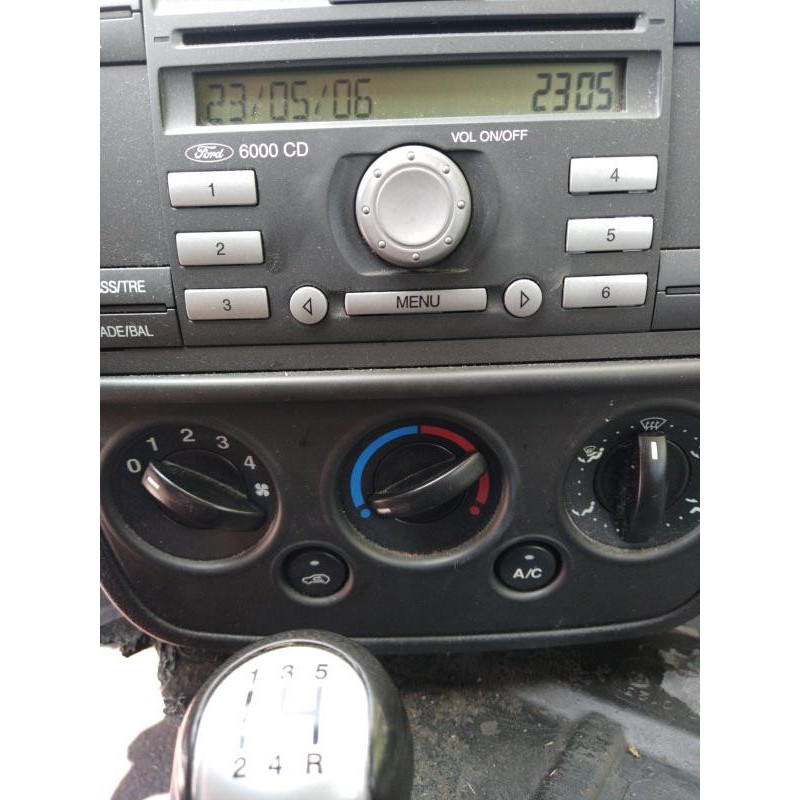 Pretensionneur de ceinture avant droit FORD FIESTA 5 Photo n°11