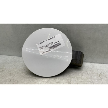 Trappe d'essence PEUGEOT 2008 1