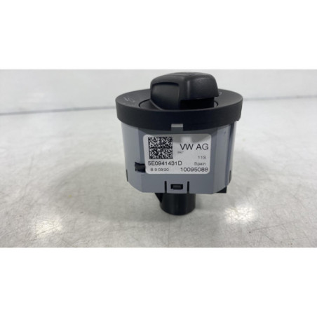 Commande de phare SKODA OCTAVIA 3