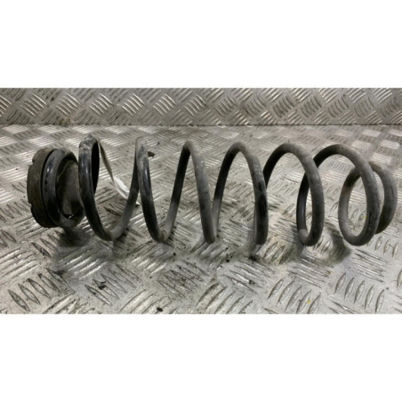 Ressort de suspension arriere droit VOLKSWAGEN POLO 5 Photo n°1