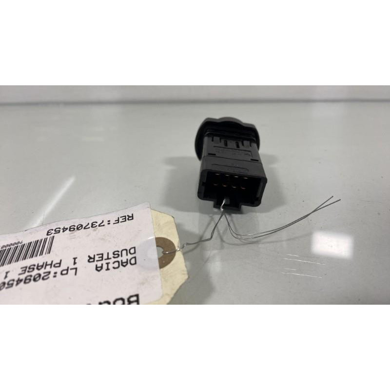 Bouton de warning DACIA DUSTER 1 Photo n°3