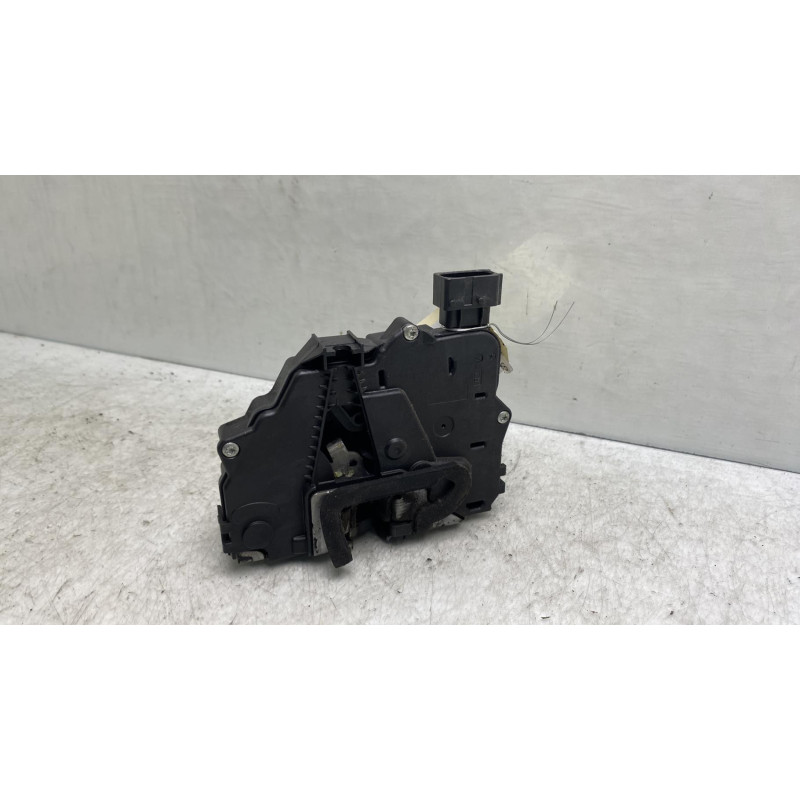 Serrure avant droit FIAT GRANDE PUNTO Photo n°3