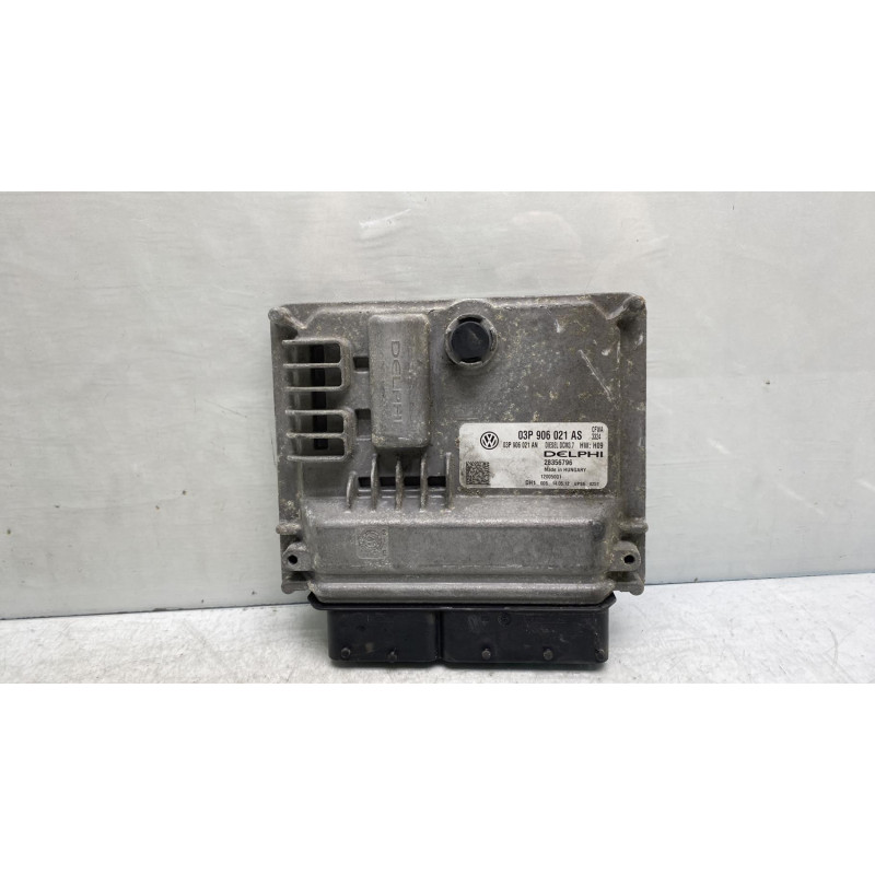 Calculateur moteur SKODA ROOMSTER Photo n°2