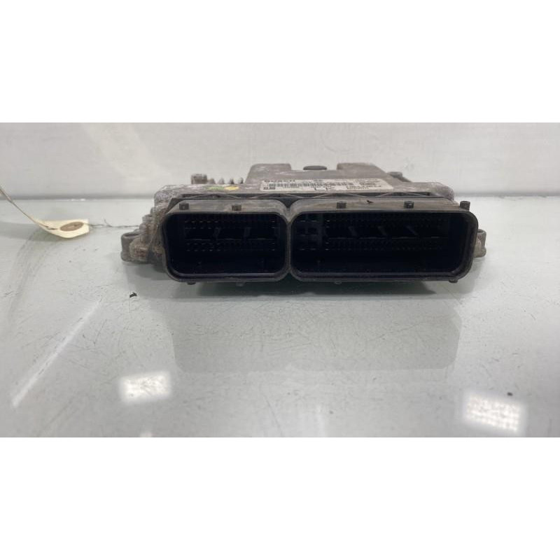 Calculateur moteur OPEL ASTRA H Photo n°3