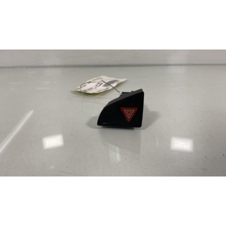 Bouton de warning CITROEN C5 2 Photo n°1