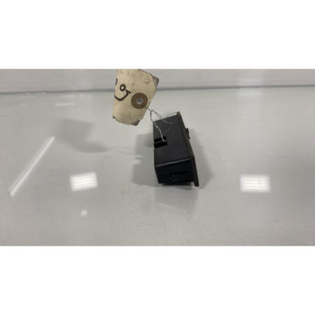 Bouton de coffre AUDI A3 2 Photo n°1