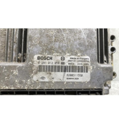 Calculateur moteur RENAULT ESPACE 4 Photo n°1
