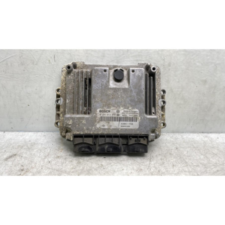 Calculateur moteur RENAULT ESPACE 4