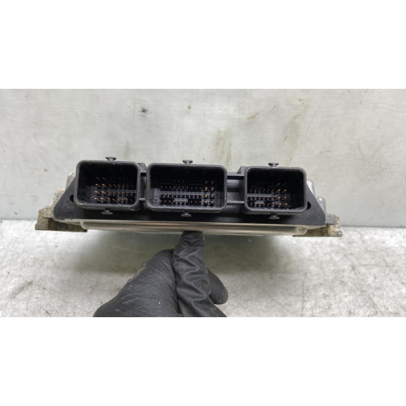 Calculateur moteur RENAULT ESPACE 4 Photo n°3