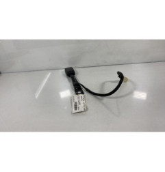 Attache ceinture avant gauche TOYOTA YARIS 2 Photo n°1