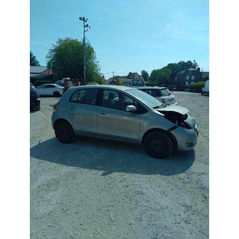 Compteur TOYOTA YARIS 2 Photo n°11