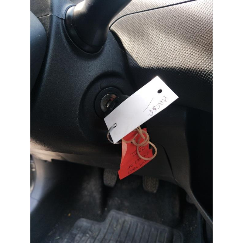 Compteur TOYOTA YARIS 2 Photo n°13