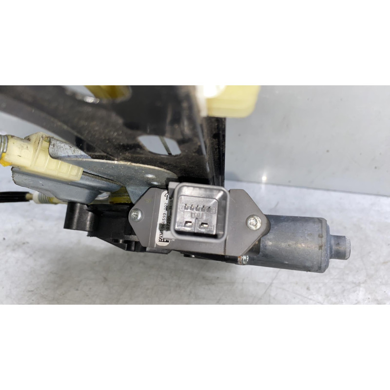 Leve vitre electrique avant droit OPEL ASTRA J Photo n°5
