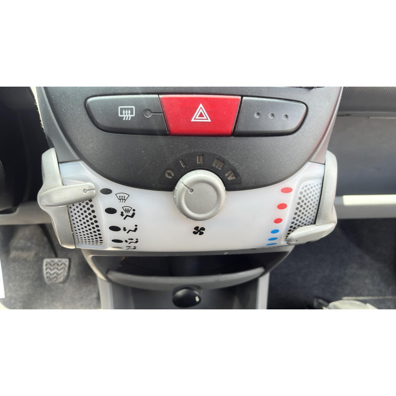 Calculateur moteur CITROEN C1 1 Photo n°19
