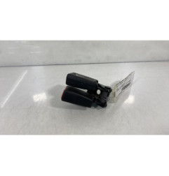 Attache ceinture arriere droit FORD FIESTA 6 Photo n°1