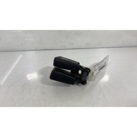 Attache ceinture arriere droit FORD FIESTA 6 Photo n°1