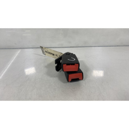 Attache ceinture arriere droit FORD FIESTA 6