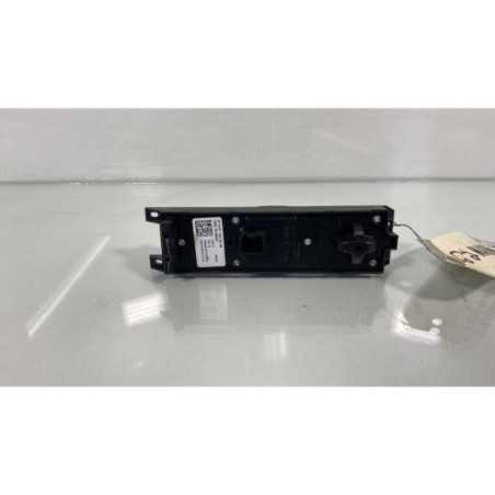 Interrupteur de leve vitre avant gauche FORD FIESTA 6
